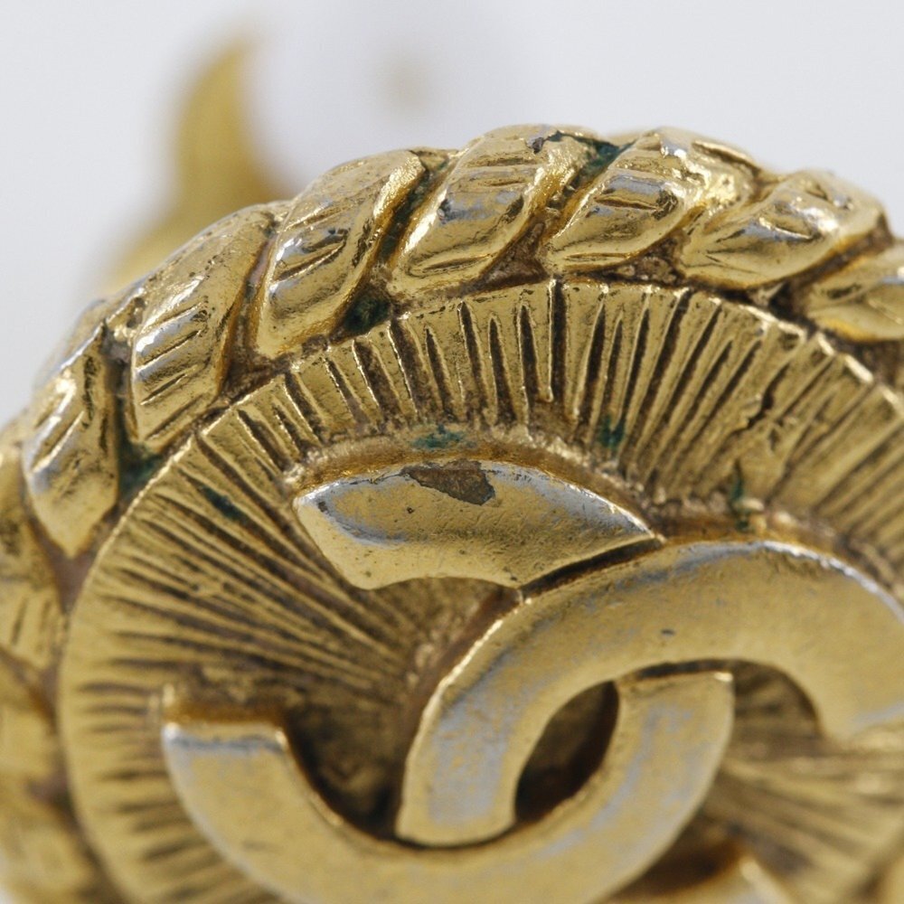 CHANEL Gold Earrings - Picture 6 of 9